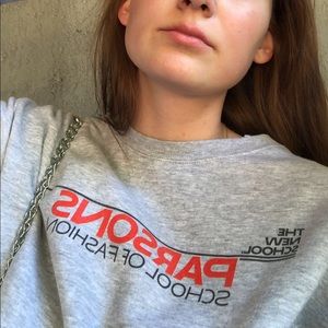 PARSONS, THE NEW SCHOOL SWEATER ❤️